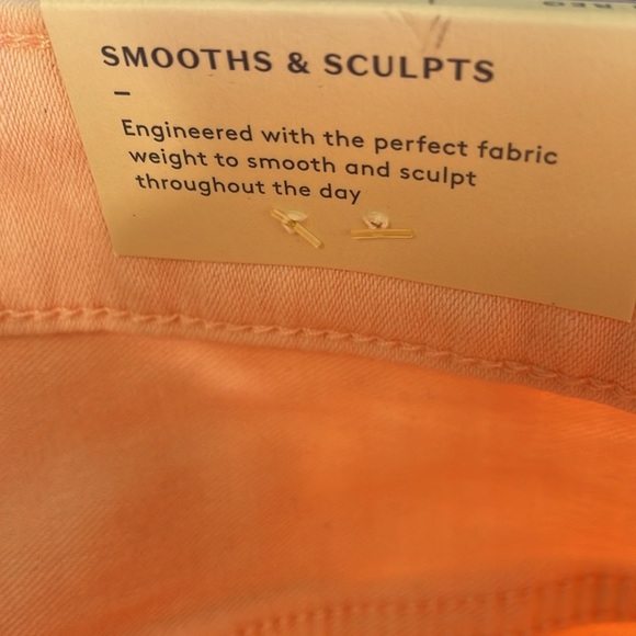 Universal Threads High Rise Skinny Jeans - Picture 7 of 8